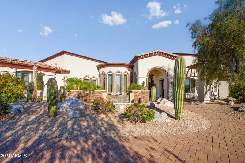9233 Krista Dr, Goodyear, AZ 85338