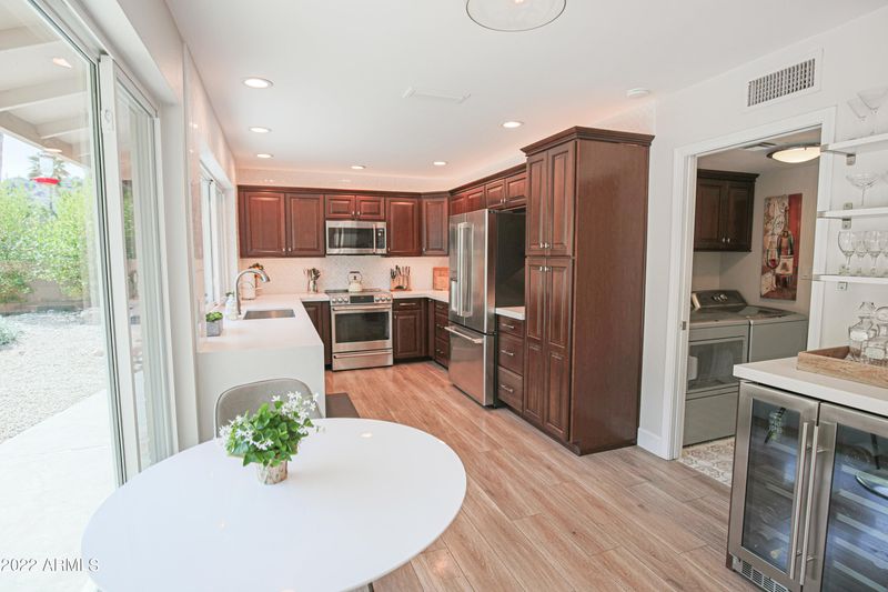 9233 N 33rd Way, Phoenix, AZ 85028