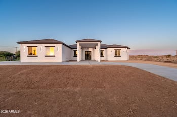 9233 227th Dr, Buckeye, AZ 85326