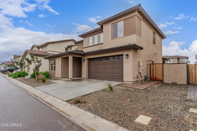 9233 Sebring Ave, Mesa, AZ 85212