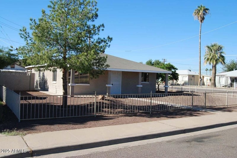 9234 2nd Ave, Phoenix, AZ 85021