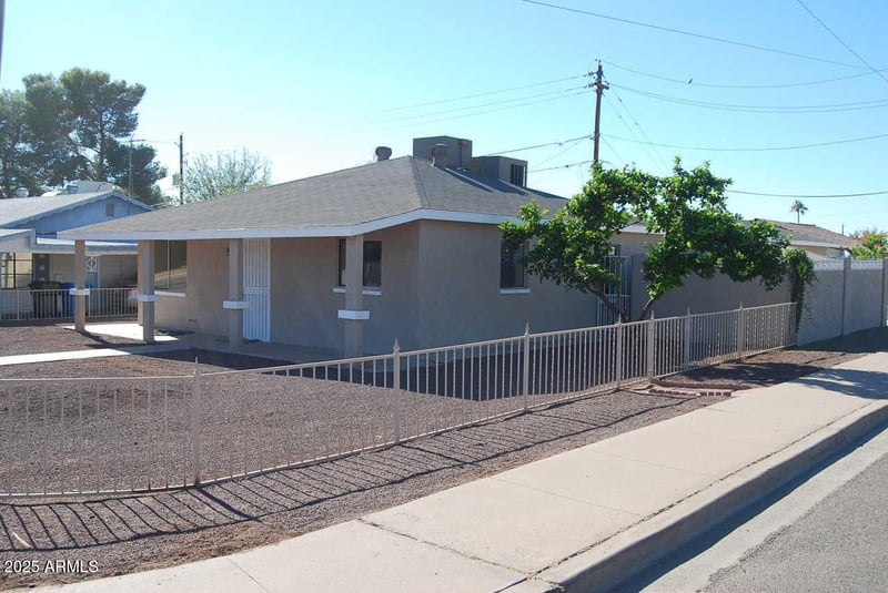 9234 2nd Ave, Phoenix, AZ 85021