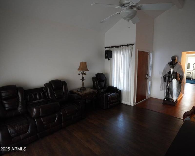 9235 51st Ln, Glendale, AZ 85302