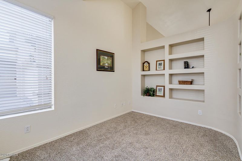 9237 E Lindner Ave, Mesa, AZ 85209