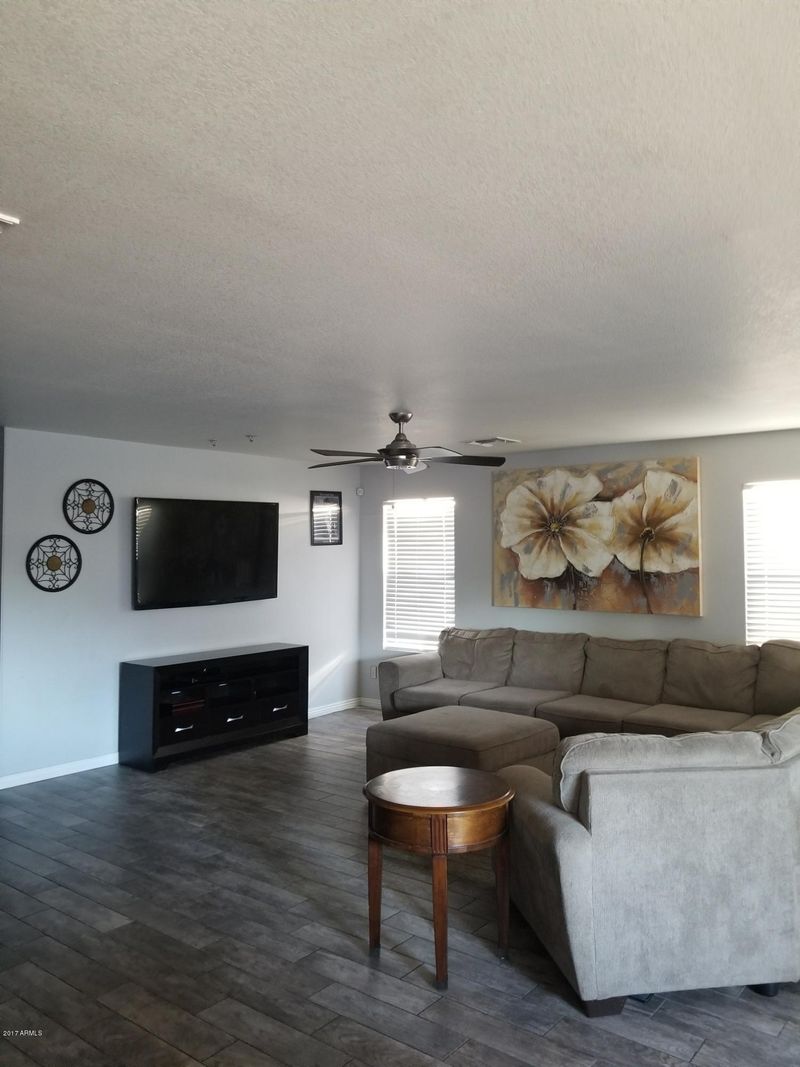 9237 W Elm St, Phoenix, AZ 85037