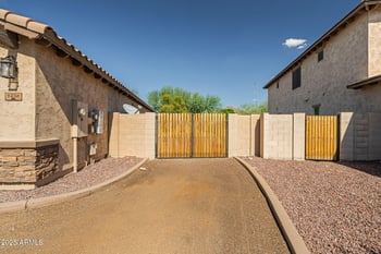 9238 Buckhorn Trl, Peoria, AZ 85383