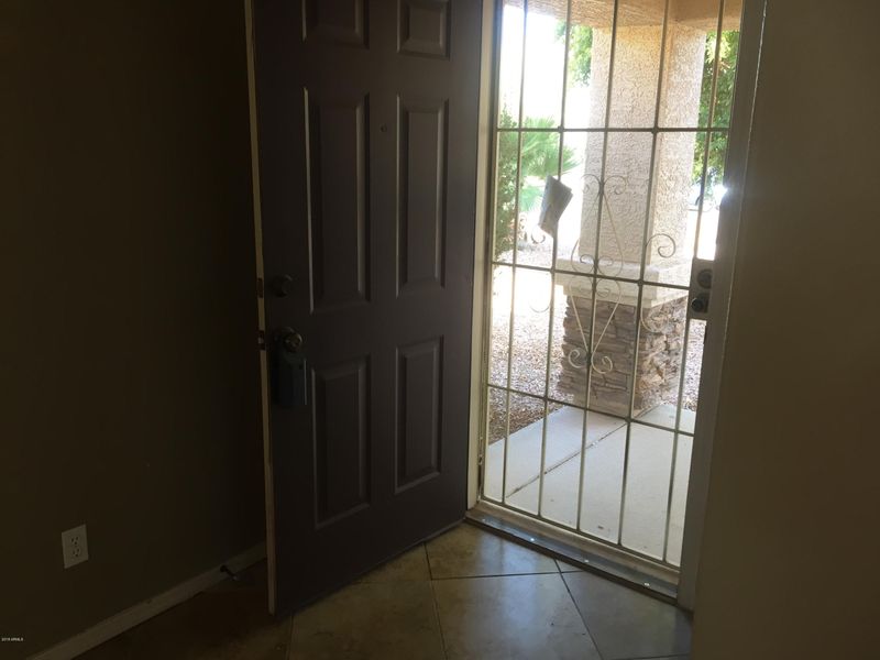9238 E Carol Ave, Mesa, AZ 85208