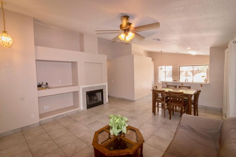 924 E Calle Adobe Ln, Goodyear, AZ 85338
