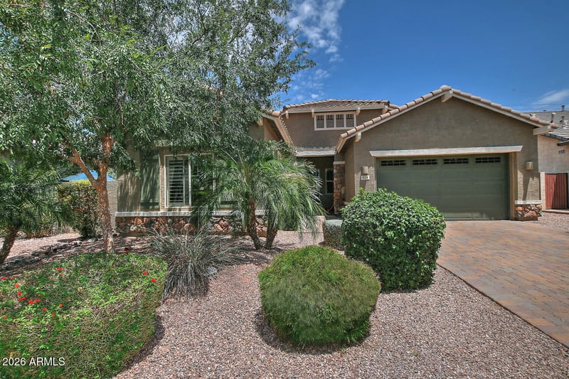 924 E Dumbarton Ave, Gilbert, AZ 85298