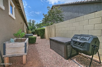 924 Dumbarton Ave, Gilbert, AZ 85298