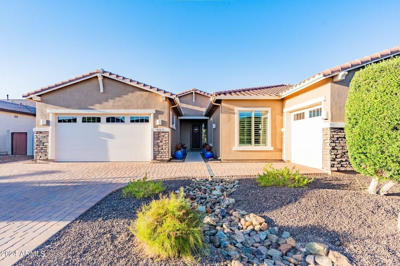 924 E Holbrook St, Gilbert, AZ 85298