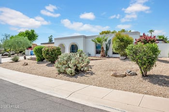 9240 32nd Pl, Phoenix, AZ 85028