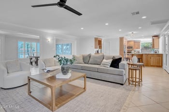 9240 32nd Pl, Phoenix, AZ 85028