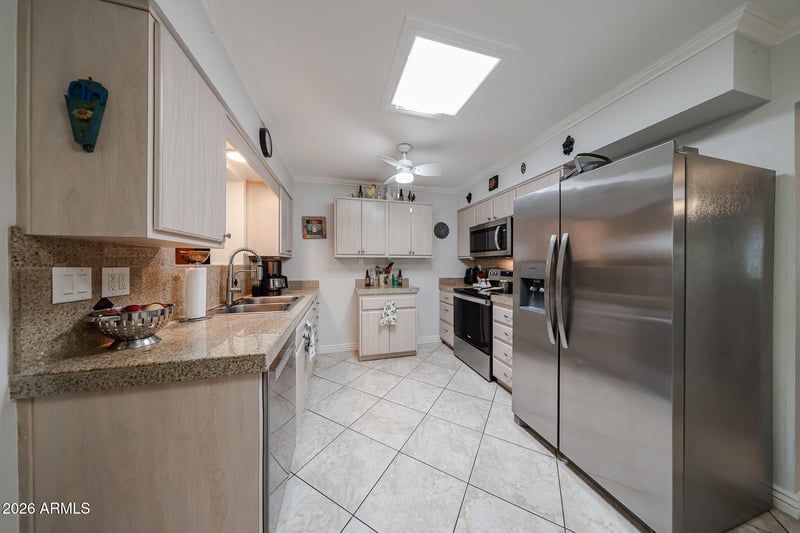 9241 111th Ave, Sun City, AZ 85351