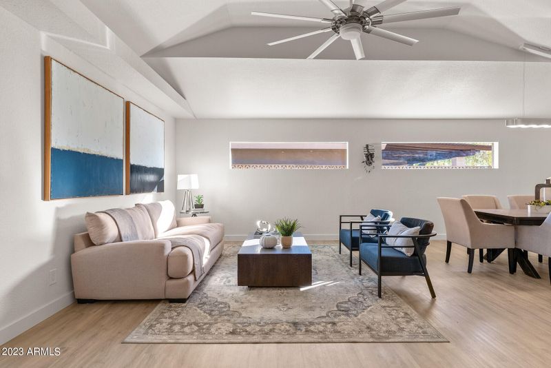 9242 N 28th St, Phoenix, AZ 85028