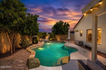 9242 Saint John Rd, Peoria, AZ 85382