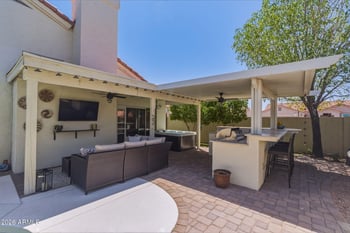 9242 Saint John Rd, Peoria, AZ 85382