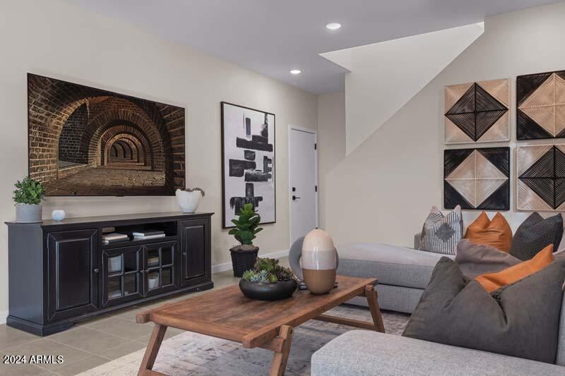 9243 Sector Dr, Mesa, AZ 85212