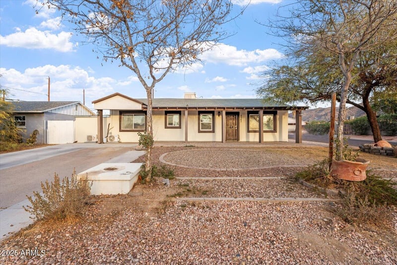 9245 4th Ave, Phoenix, AZ 85041