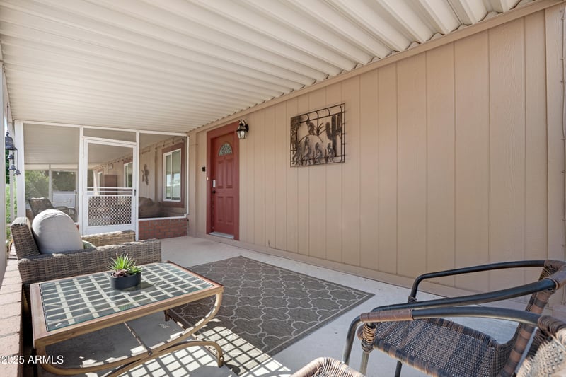 9247 Lakeside Dr, Sun Lakes, AZ 85248