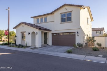 9247 Steno Ave, Mesa, AZ 85212