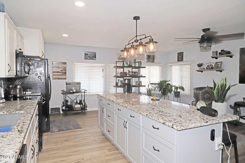 9249 E Pueblo Ave, Mesa, AZ 85208