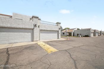 9249 N 47th Dr, Glendale, AZ 85302