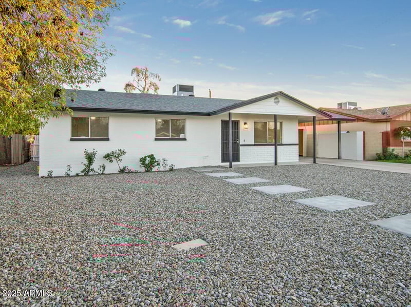 925 7th Dr, Mesa, AZ 85204