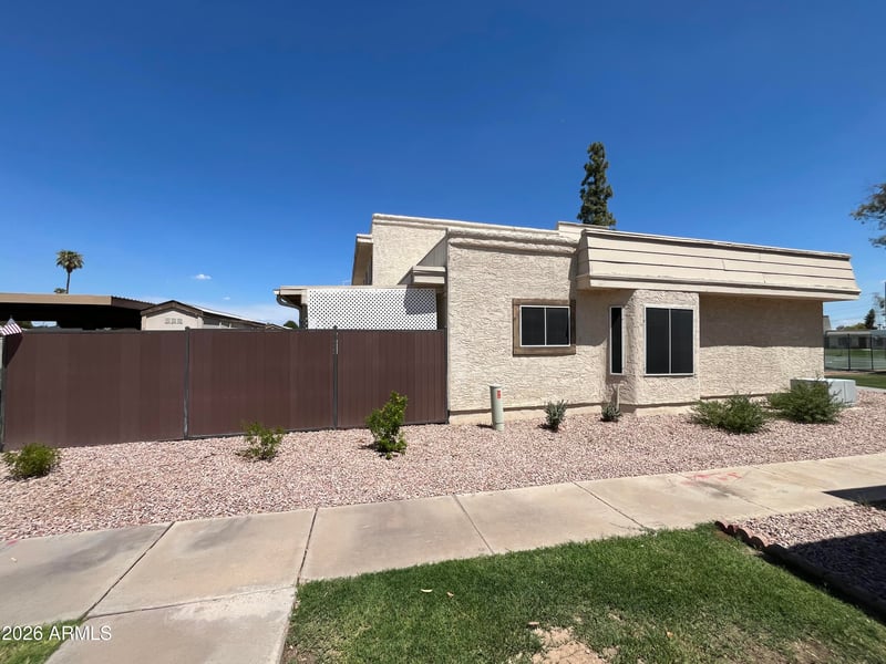 925 E Lodge Dr, Tempe, AZ 85283