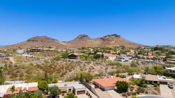 925 E Waltann Ln, Phoenix, AZ 85022