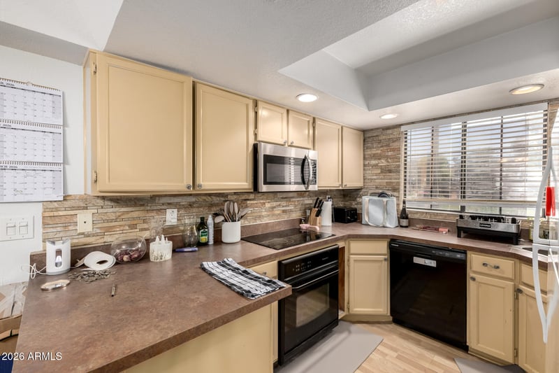 925 N College Ave #G126, Tempe, AZ 85288