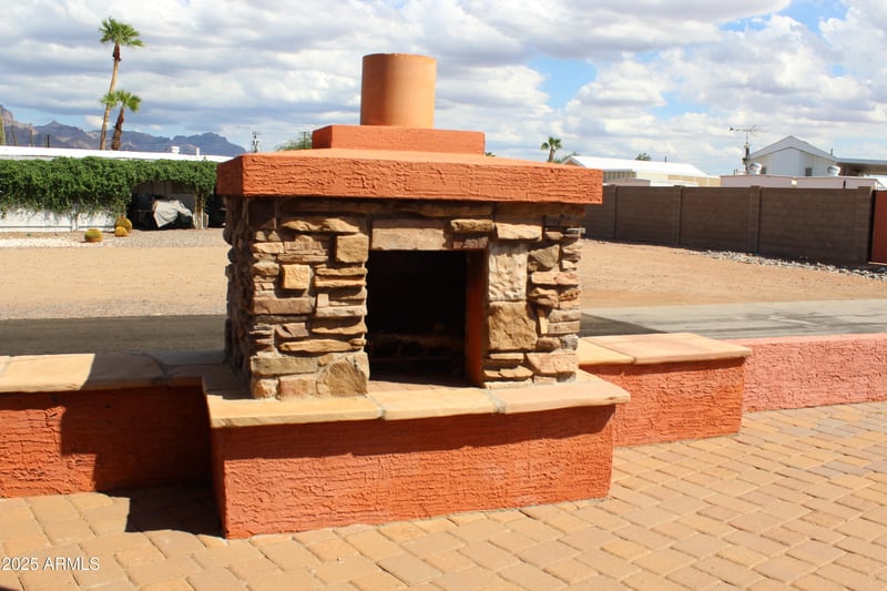 925 Plaza Dr #22, Apache Junction, AZ 85120