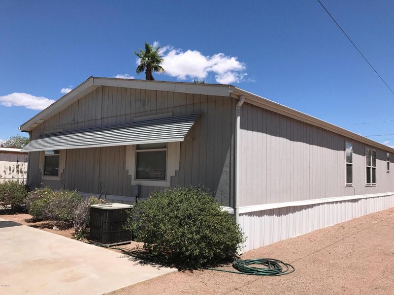 925 S Warner Dr, Apache Junction, AZ 85120