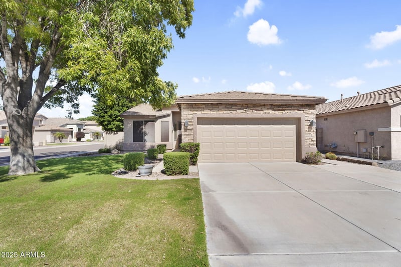 9250 Runion Dr, Peoria, AZ 85382