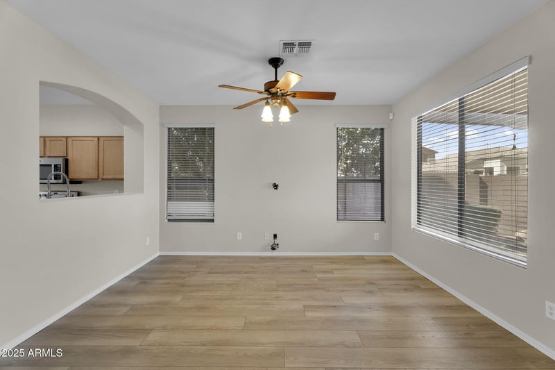 9250 Runion Dr, Peoria, AZ 85382