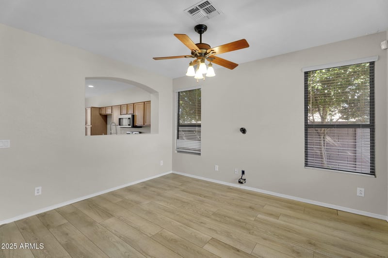 9250 Runion Dr, Peoria, AZ 85382