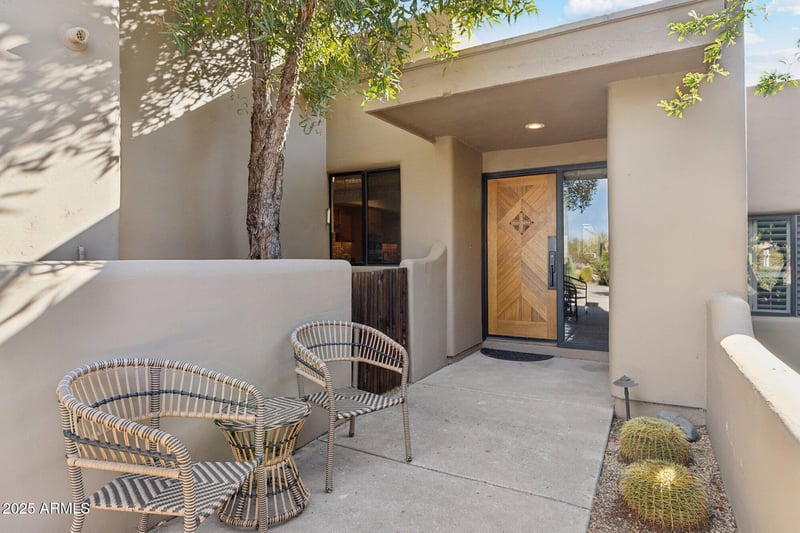 9250 Whitethorn Cir, Scottsdale, AZ 85266