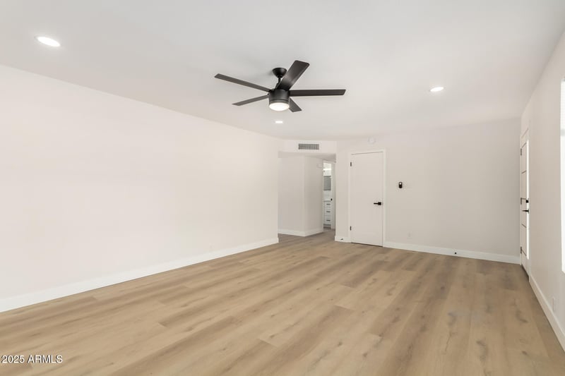 9251 36th Dr, Phoenix, AZ 85051