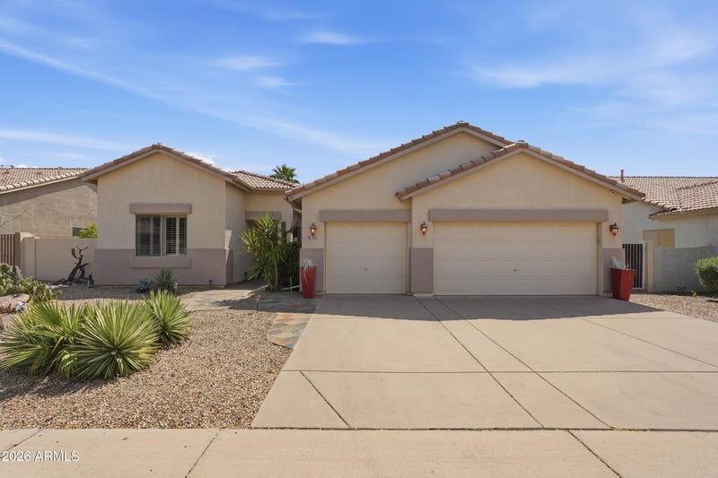 9251 Princess Dr, Mesa, AZ 85207