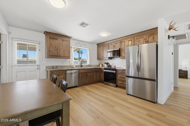 9251 Gary Rd, Peoria, AZ 85345