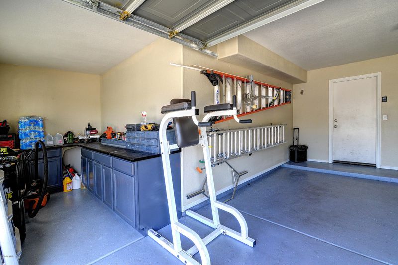 9253 E Fairfield St, Mesa, AZ 85204
