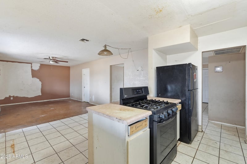 9253 N 18th Dr, Phoenix, AZ 85021