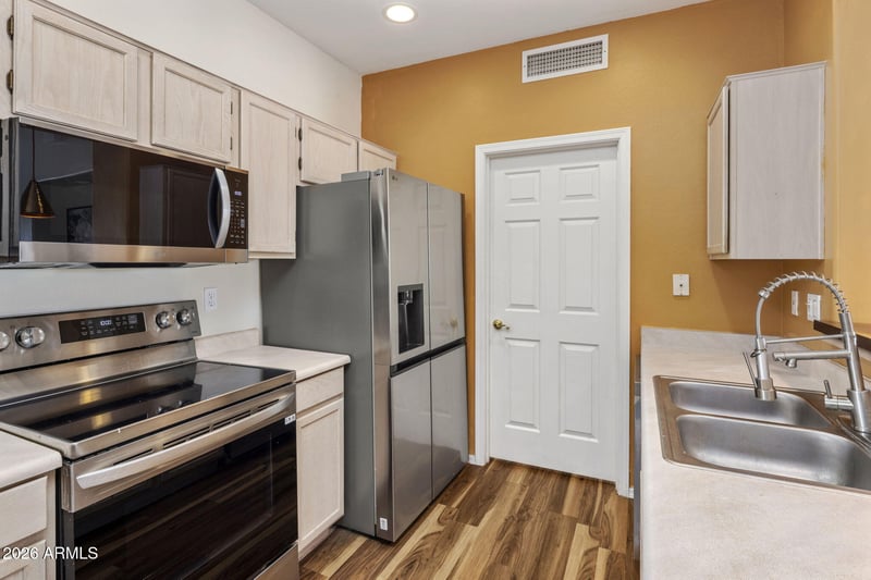 9253 Firebrick Dr #211, Fountain Hills, AZ 85268