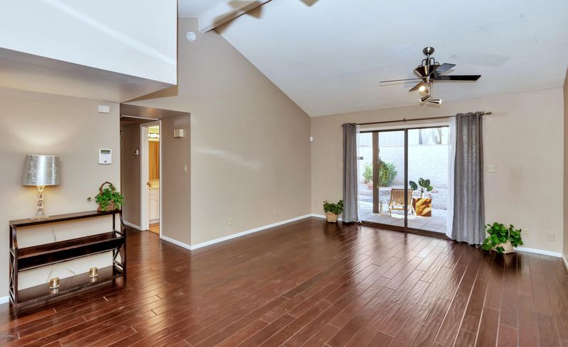 9254 E Jenan Dr, Scottsdale, AZ 85260
