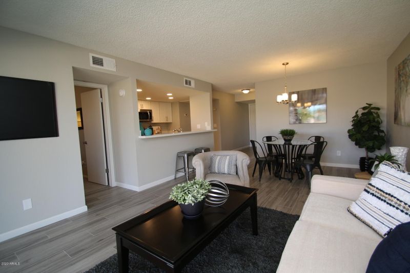 9256 W Morrow Dr, Peoria, AZ 85382