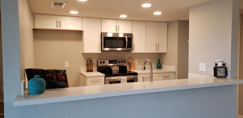 9256 W Morrow Dr, Peoria, AZ 85382