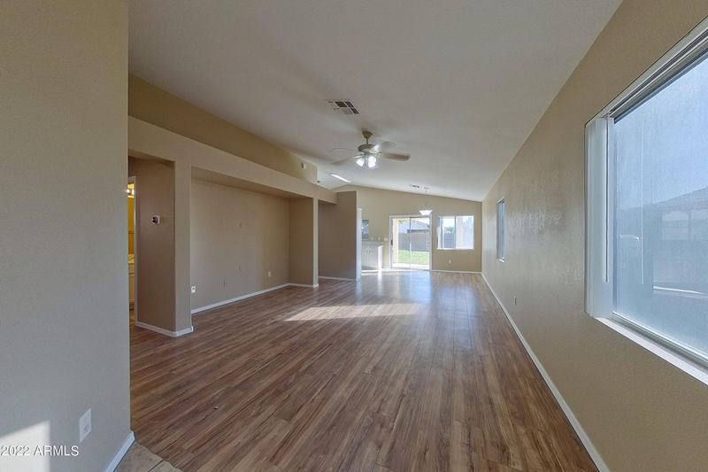 9257 E Medina Ave, Mesa, AZ 85209