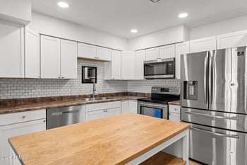 9257 Gary Rd, Peoria, AZ 85345