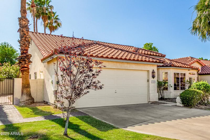 9258 51st St, Phoenix, AZ 85044