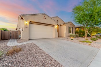 9258 White Feather Ln, Peoria, AZ 85383